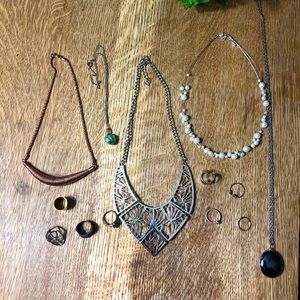 ⭐️ 2/$15⭐️ Costume jewellery grab bag